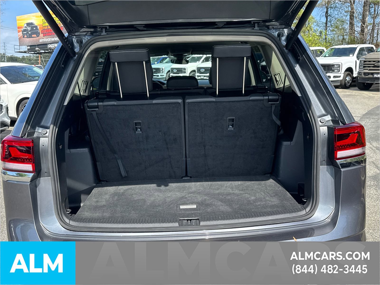 Used 2025 Volkswagen Atlas SE FWD image 23