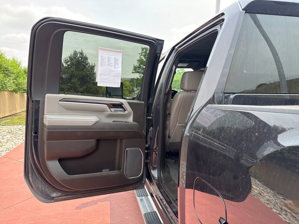 Used 2024 GMC Sierra 3500 SLT w/ SLT Premium Package AWD/4WD image 20