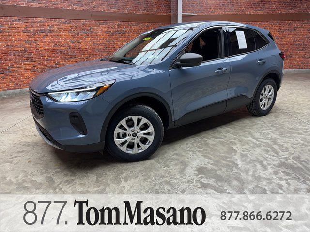 Certified 2024 Ford Escape Active image 1