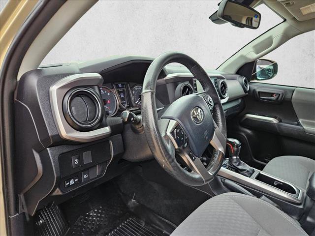 Used 2020 Toyota Tacoma SR5 RWD image 11