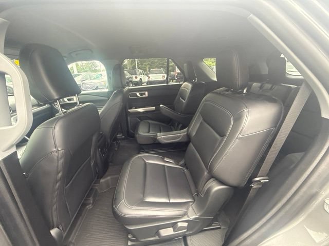 Certified 2023 Ford Explorer XLT w/ Equipment Group 202A AWD/4WD image 17