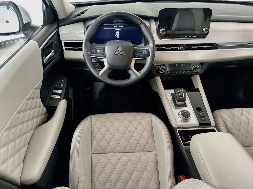 Used 2024 Mitsubishi Outlander SEL FWD image 10