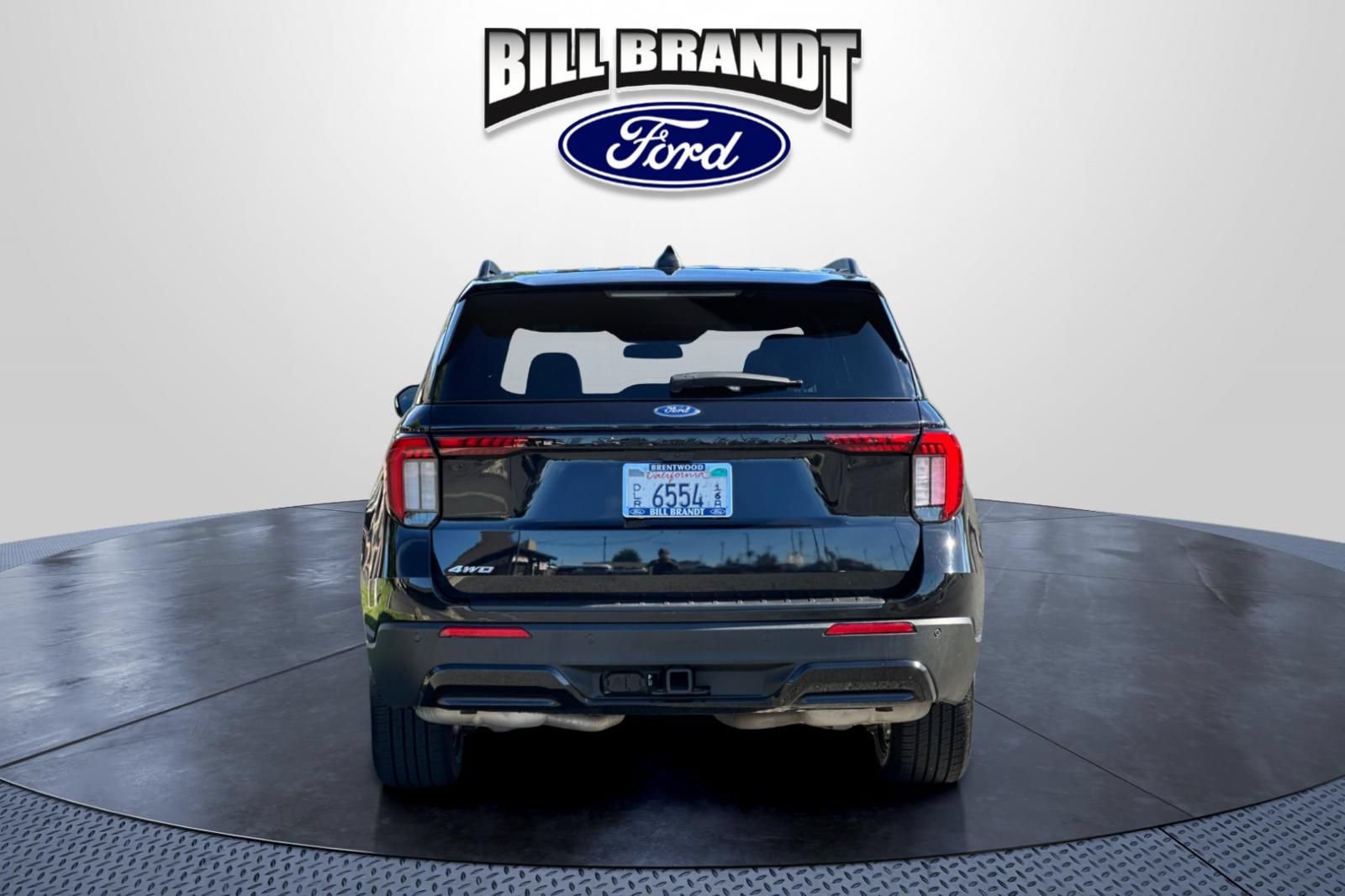 Certified 2025 Ford Explorer ST-Line AWD/4WD image 4