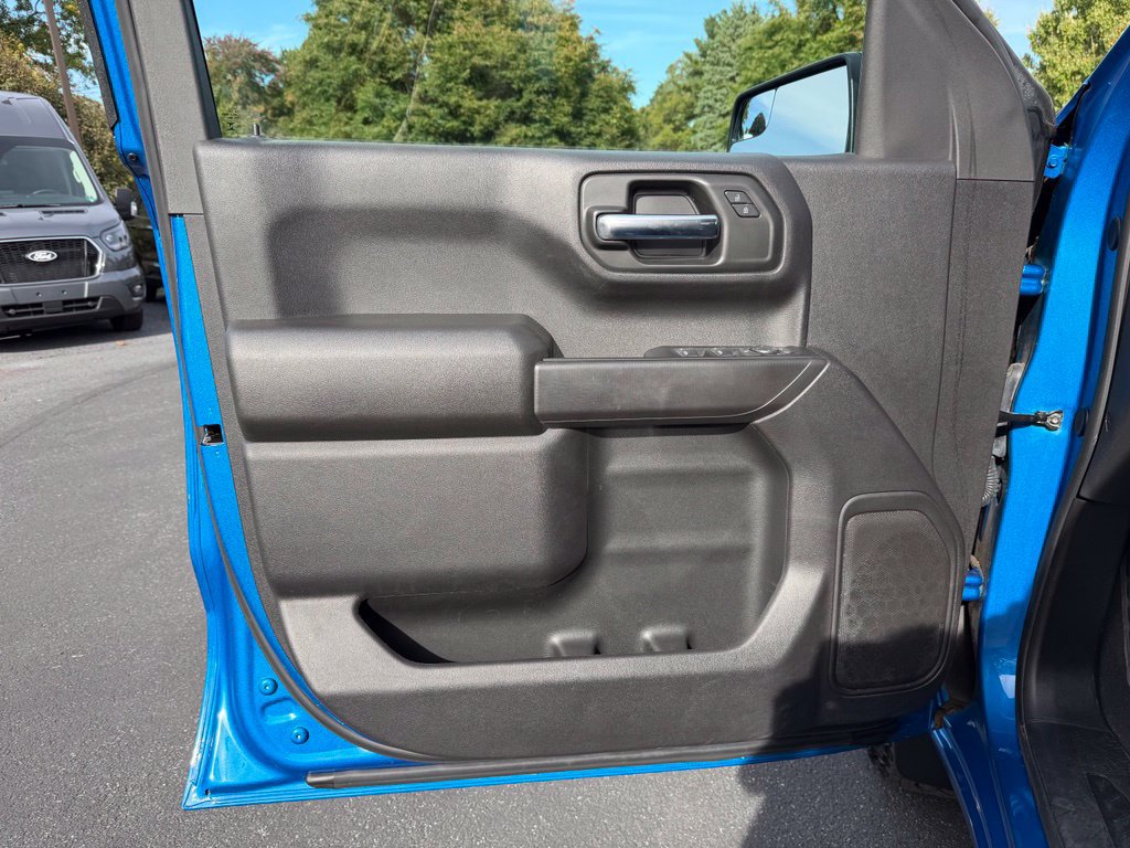 Used 2024 Chevrolet Silverado 1500 Custom Trail Boss w/ LPO, Dark Essentials Package AWD/4WD image 12