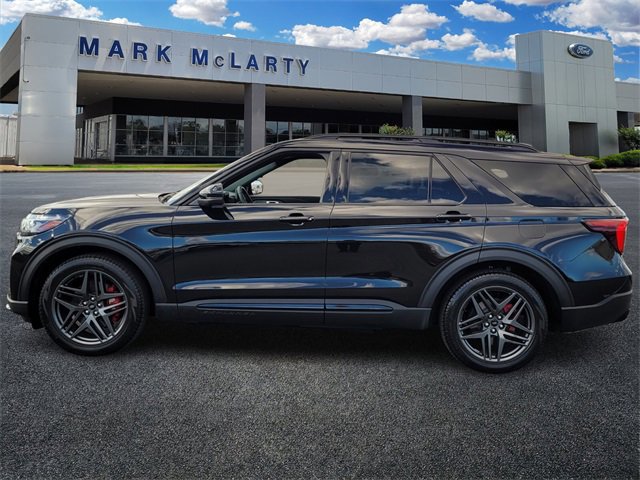 Certified 2025 Ford Explorer ST image 2