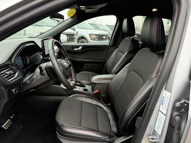 Certified 2024 Ford Escape ST-Line w/ Tech Pack #1 image 6