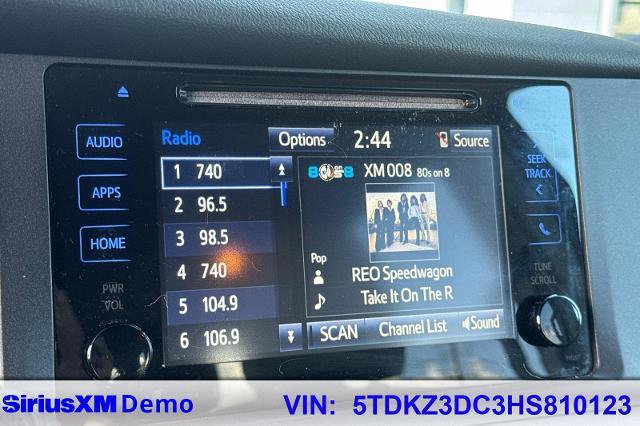 Used 2017 Toyota Sienna LE image 33