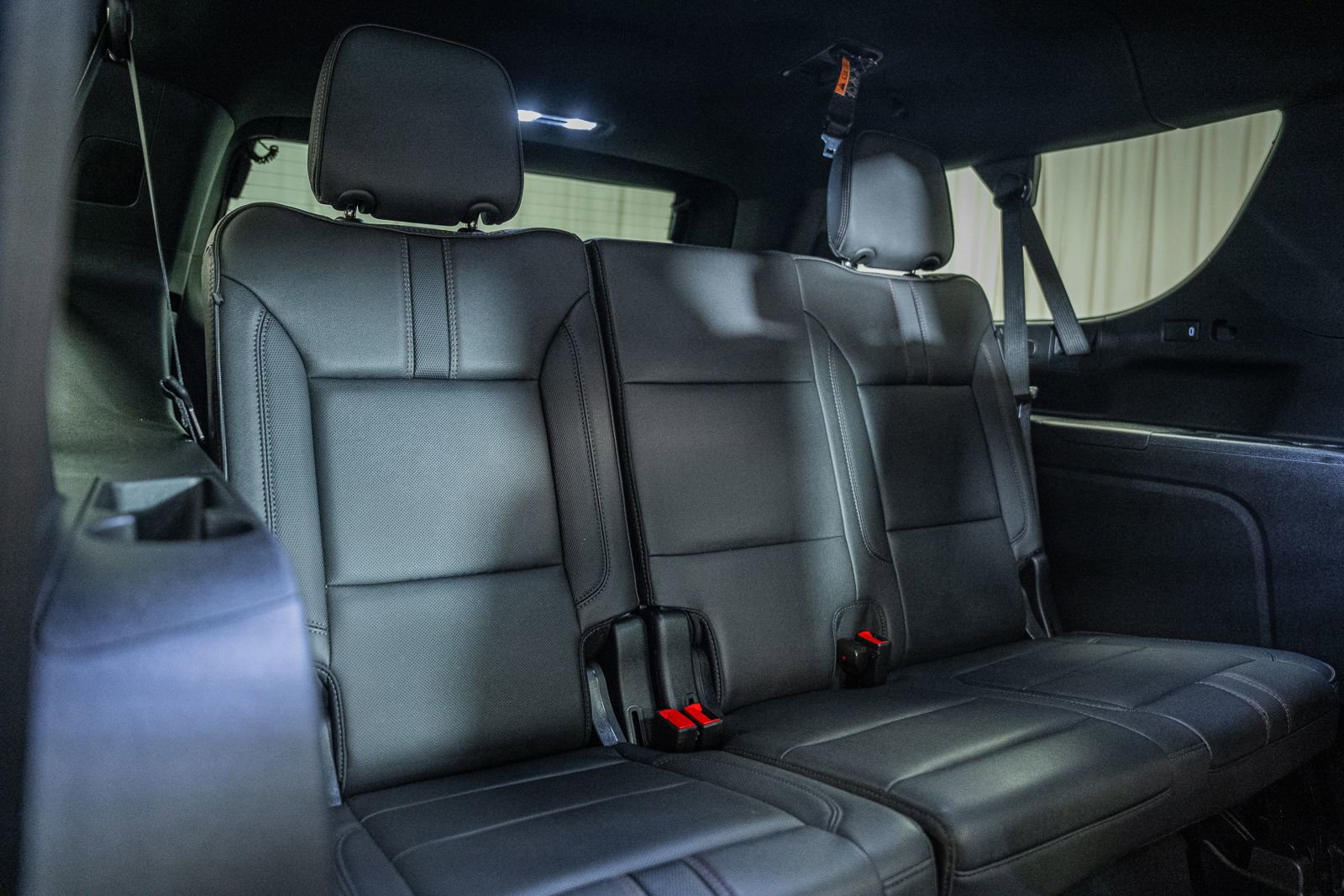 Used 2025 Chevrolet Suburban RST w/ Advanced Technology Package image 41