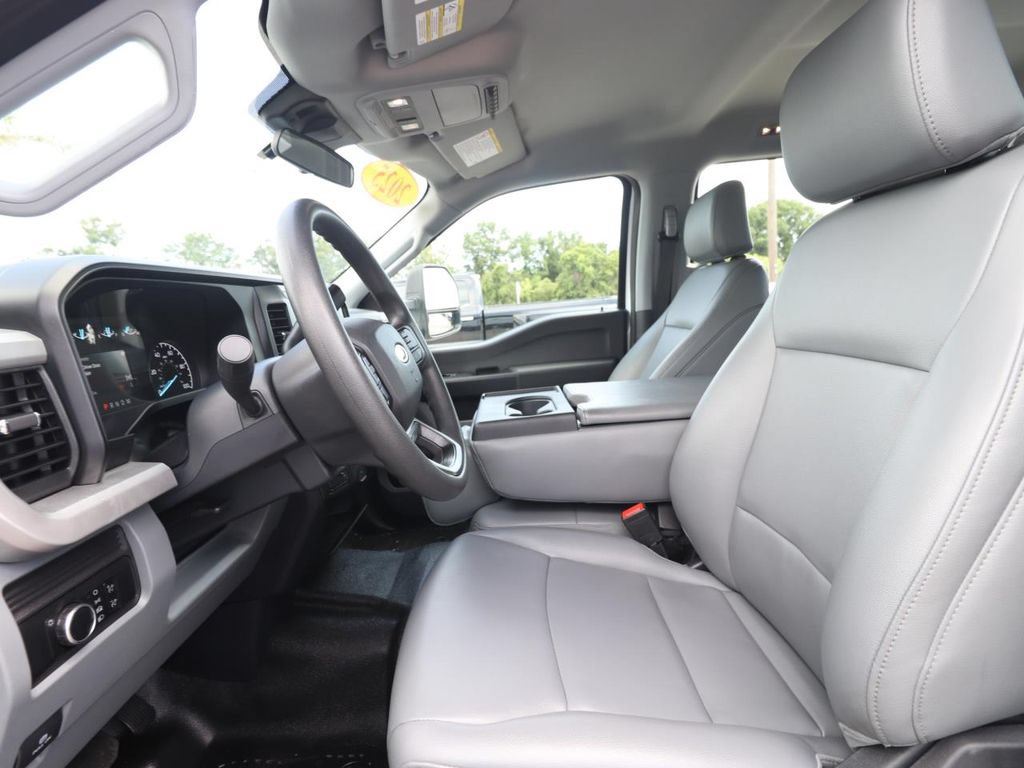 Certified 2025 Ford F350 XL AWD/4WD image 6