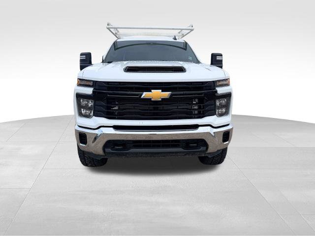 Used 2024 Chevrolet Silverado 3500 W/T w/ WT Convenience Package AWD/4WD image 2