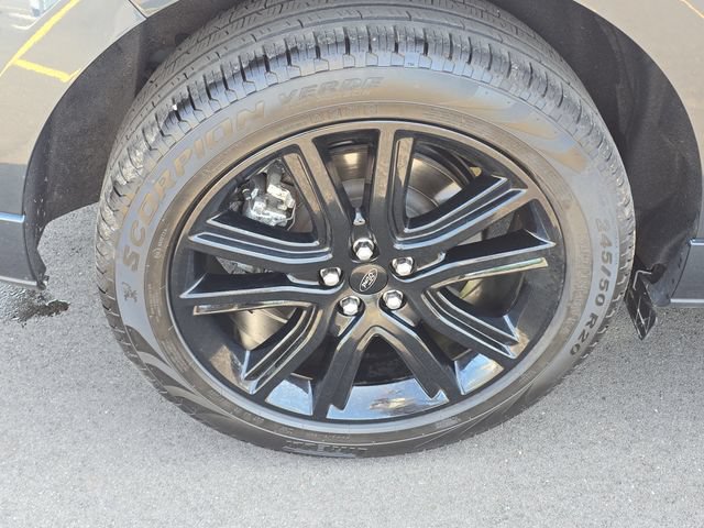 Certified 2024 Ford Edge ST-Line AWD/4WD image 5