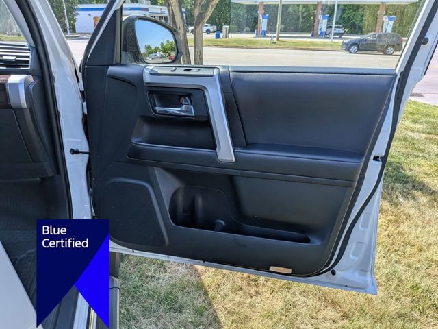 Used 2023 Toyota 4Runner Limited AWD/4WD image 32