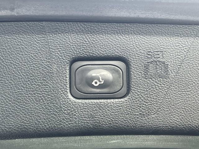 Certified 2023 Ford Edge ST-Line image 13