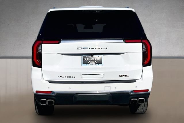 Used 2025 GMC Yukon XL Denali AWD/4WD image 4