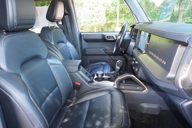 Certified 2025 Ford Bronco Badlands AWD/4WD image 11