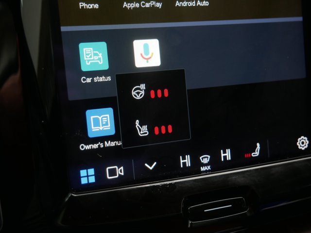 Used 2023 Volvo XC60 B5 Plus image 27