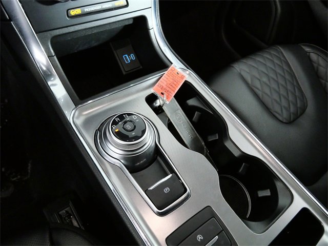 Certified 2024 Ford Edge Titanium w/ Equipment Group 301A image 17