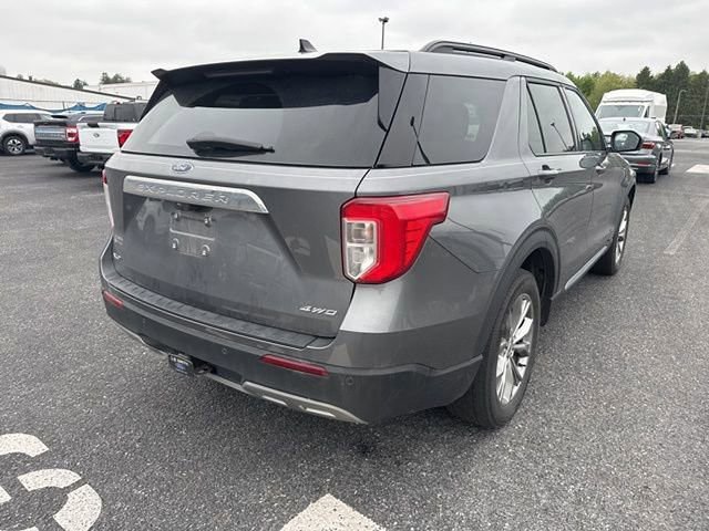Certified 2022 Ford Explorer XLT w/ Equipment Group 202A AWD/4WD image 6