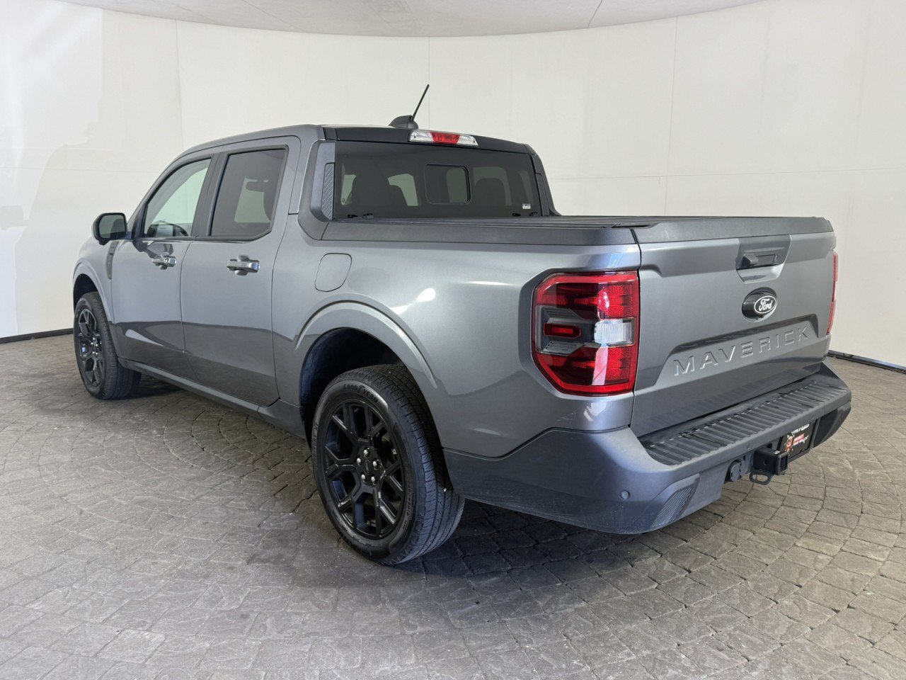 Certified 2025 Ford Maverick Lariat w/ Black Appearance Package AWD/4WD image 6