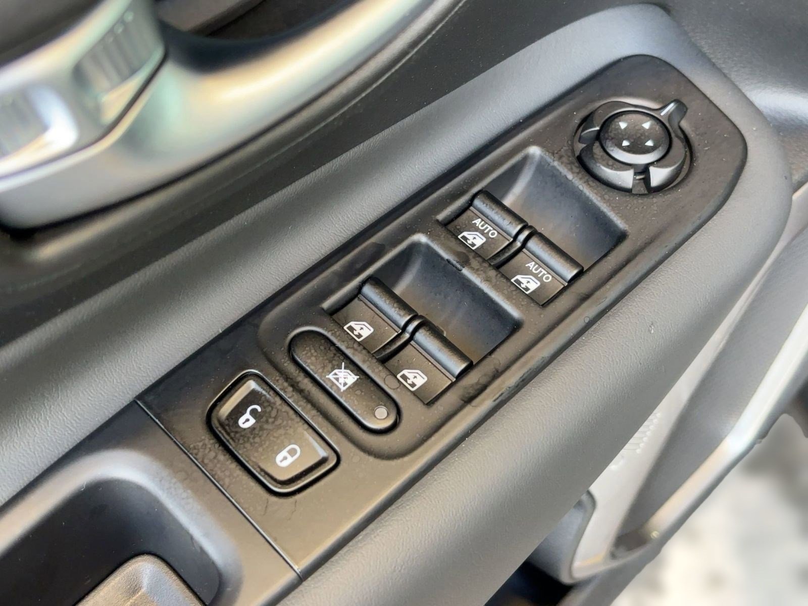 Used 2022 Jeep Renegade Latitude image 12