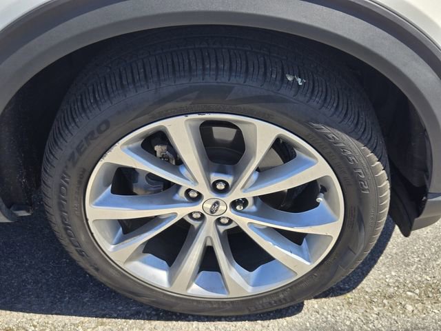 Certified 2021 Ford Explorer Platinum w/ Equipment Group 601A image 20