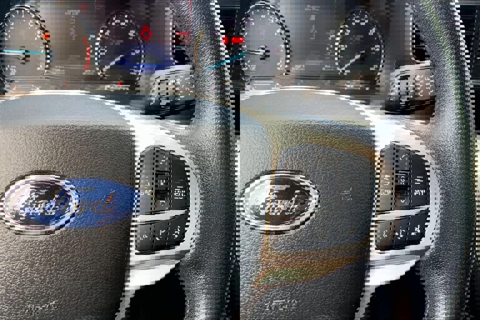 Certified 2022 Ford Explorer XLT w/ Equipment Group 202A image 24