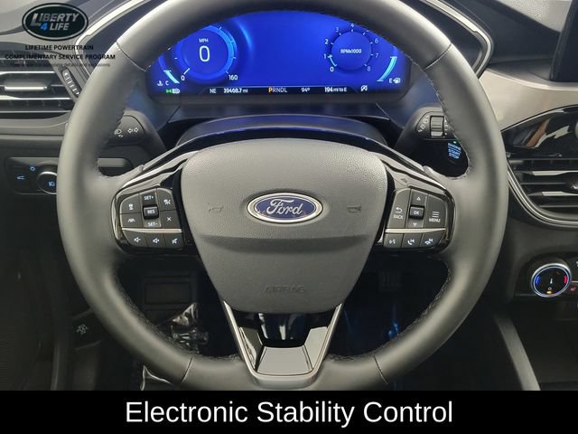 Certified 2022 Ford Escape Titanium w/ Class II Trailer Tow Package AWD/4WD image 28