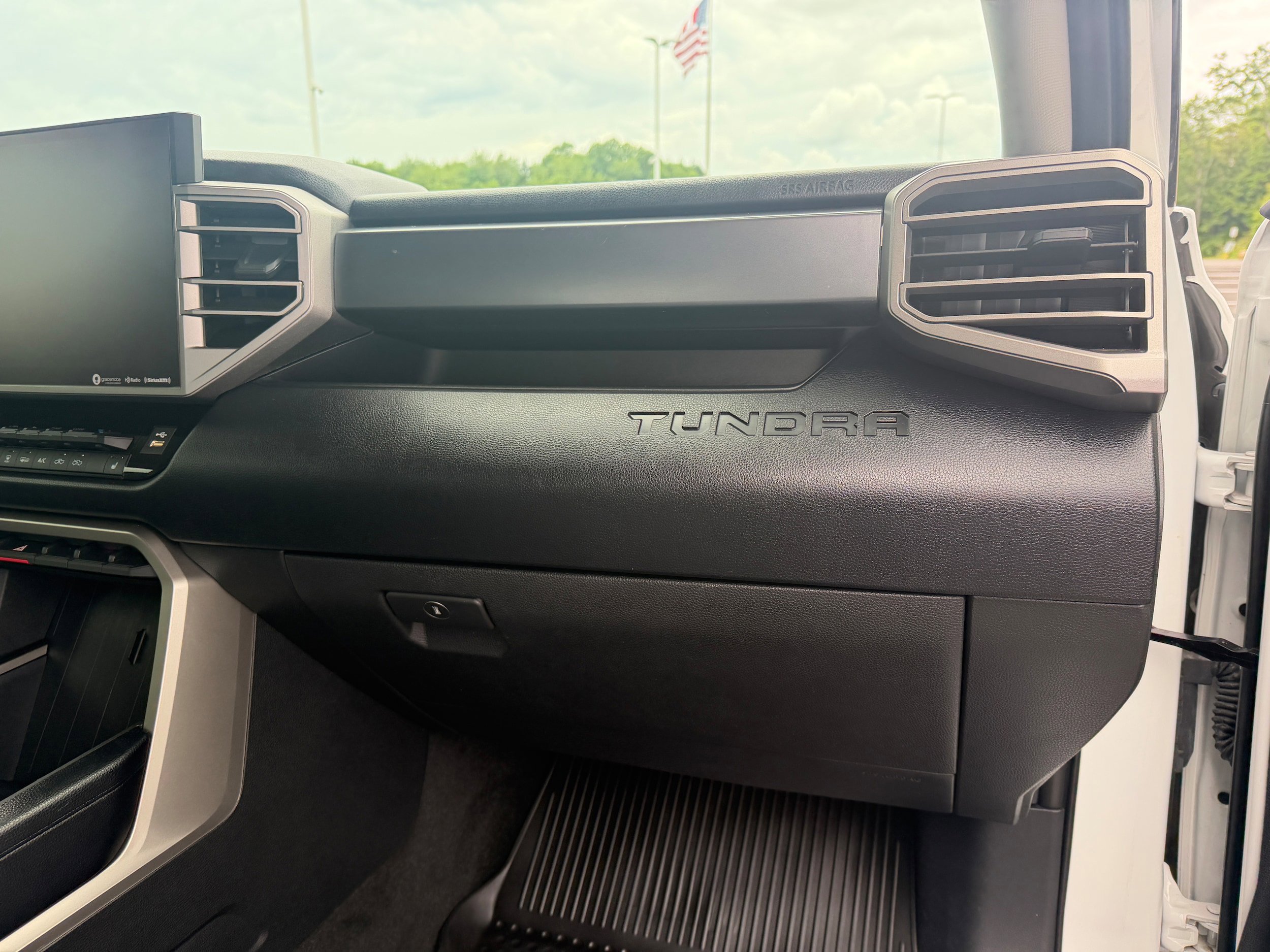 Used 2023 Toyota Tundra SR5 w/ SR5 Premium Package AWD/4WD image 19