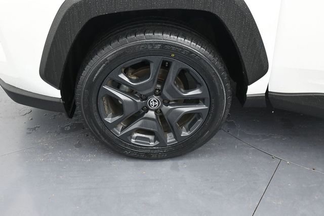Used 2024 Toyota RAV4 Adventure AWD/4WD image 9