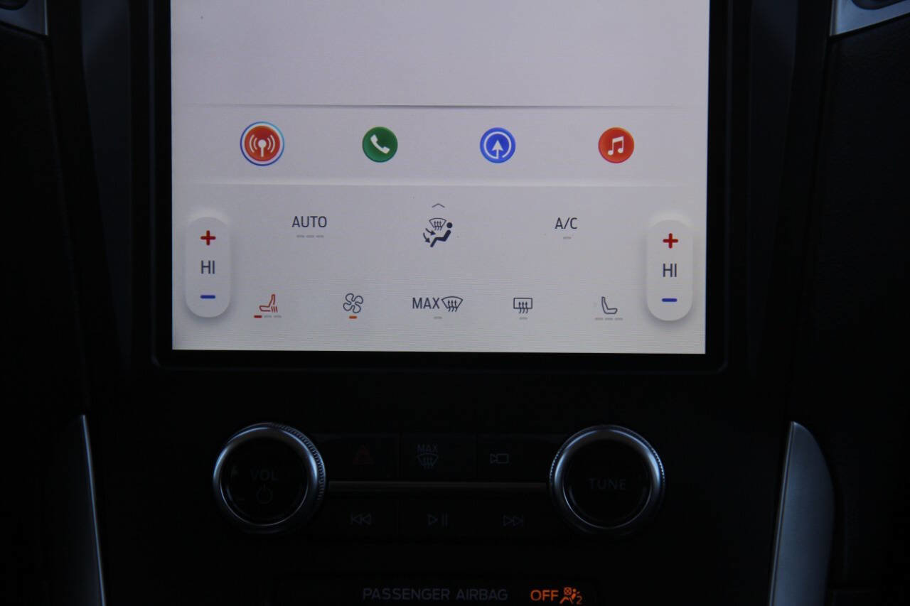 Certified 2024 Ford Edge SEL image 19