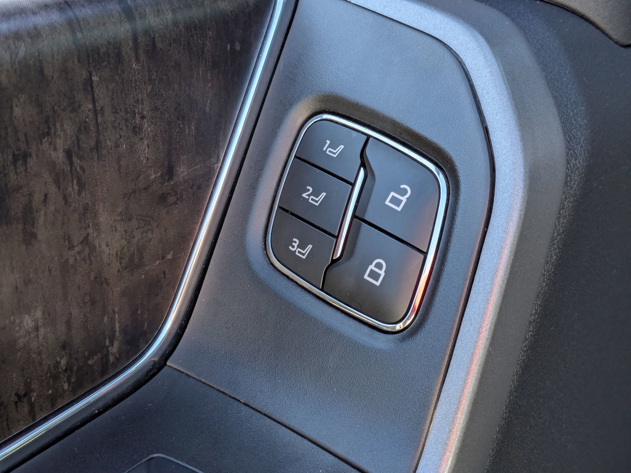 Certified 2024 Ford F350 Lariat w/ Lariat Ultimate Package AWD/4WD image 13