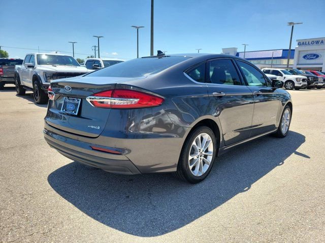 Certified 2019 Ford Fusion SE FWD image 6