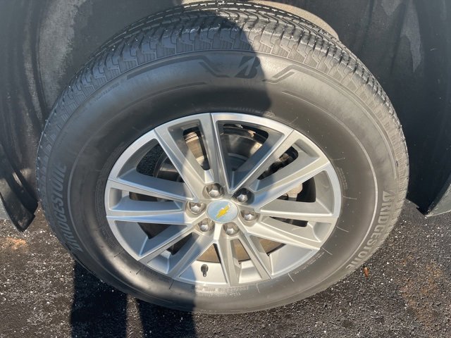 Used 2022 Chevrolet Traverse LT image 12