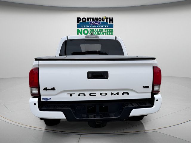 Used 2021 Toyota Tacoma SR5 AWD/4WD image 24