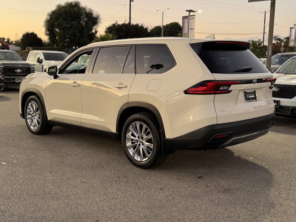 Used 2024 Toyota Grand Highlander Platinum image 10