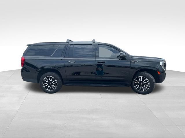 Used 2023 GMC Yukon XL AT4 AWD/4WD image 7