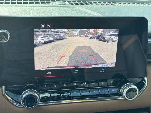 Used 2025 GMC Canyon AT4 w/ AT4 Premium Package image 32