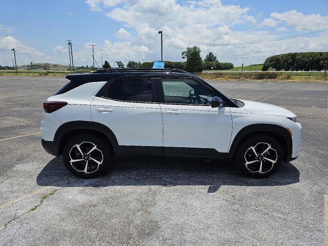 Used 2023 Chevrolet TrailBlazer RS w/ Convenience Package AWD/4WD image 4