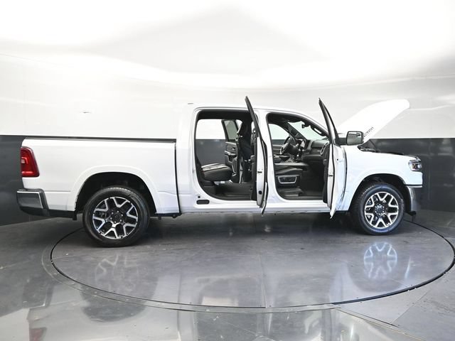 Used 2025 RAM 1500 Laramie AWD/4WD image 42