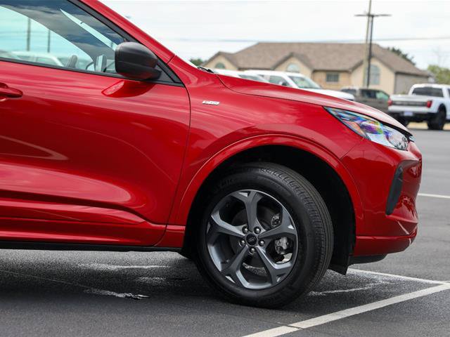 Certified 2024 Ford Escape ST-Line w/ Tech Pack #1 AWD/4WD image 9