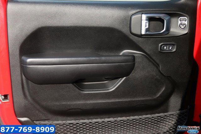 Used 2021 Jeep Gladiator Rubicon w/ Cold Weather Group image 11