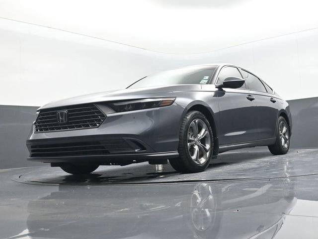 Used 2023 Honda Accord EX image 3