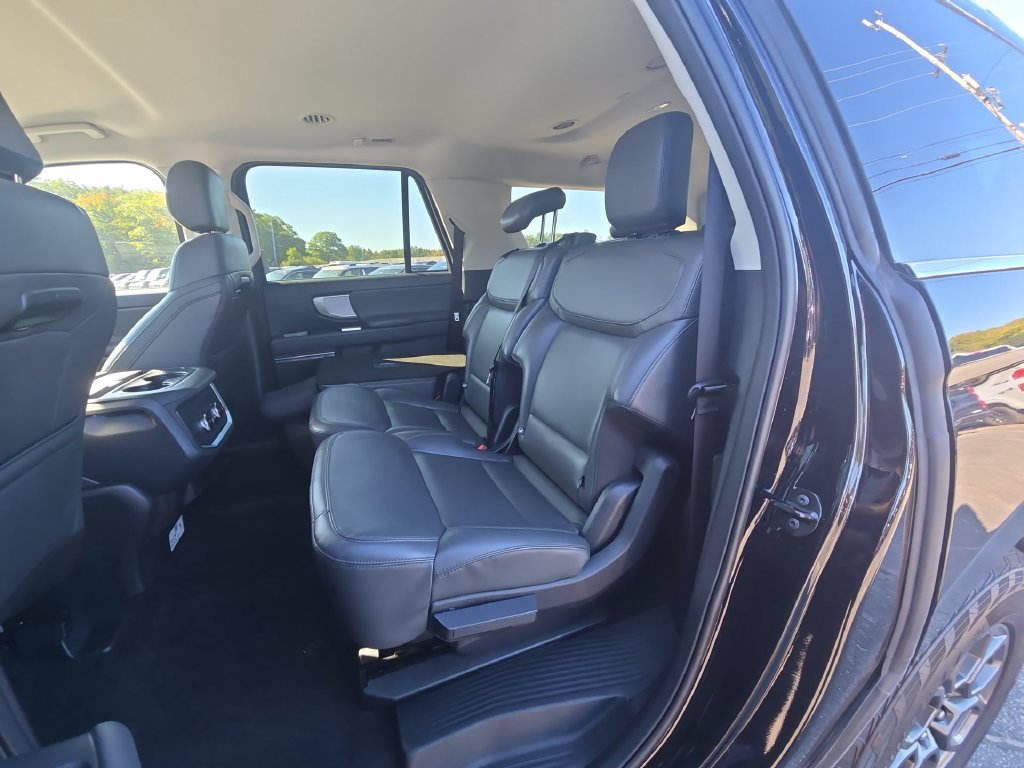 Certified 2026 Ford Expedition Max Active AWD/4WD image 4