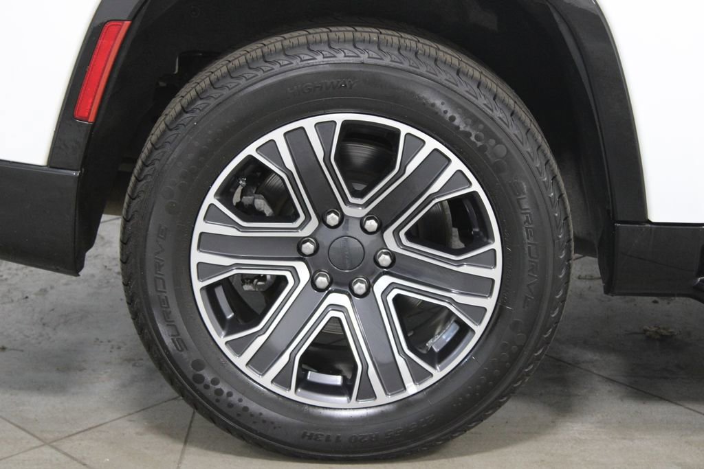 Used 2024 Jeep Wagoneer Series II image 15