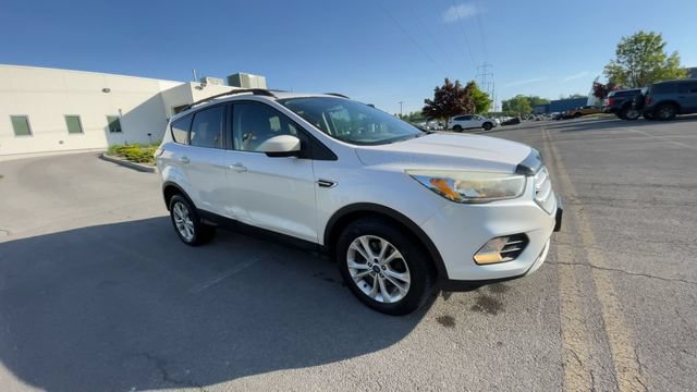 Certified 2017 Ford Escape SE AWD/4WD image 2