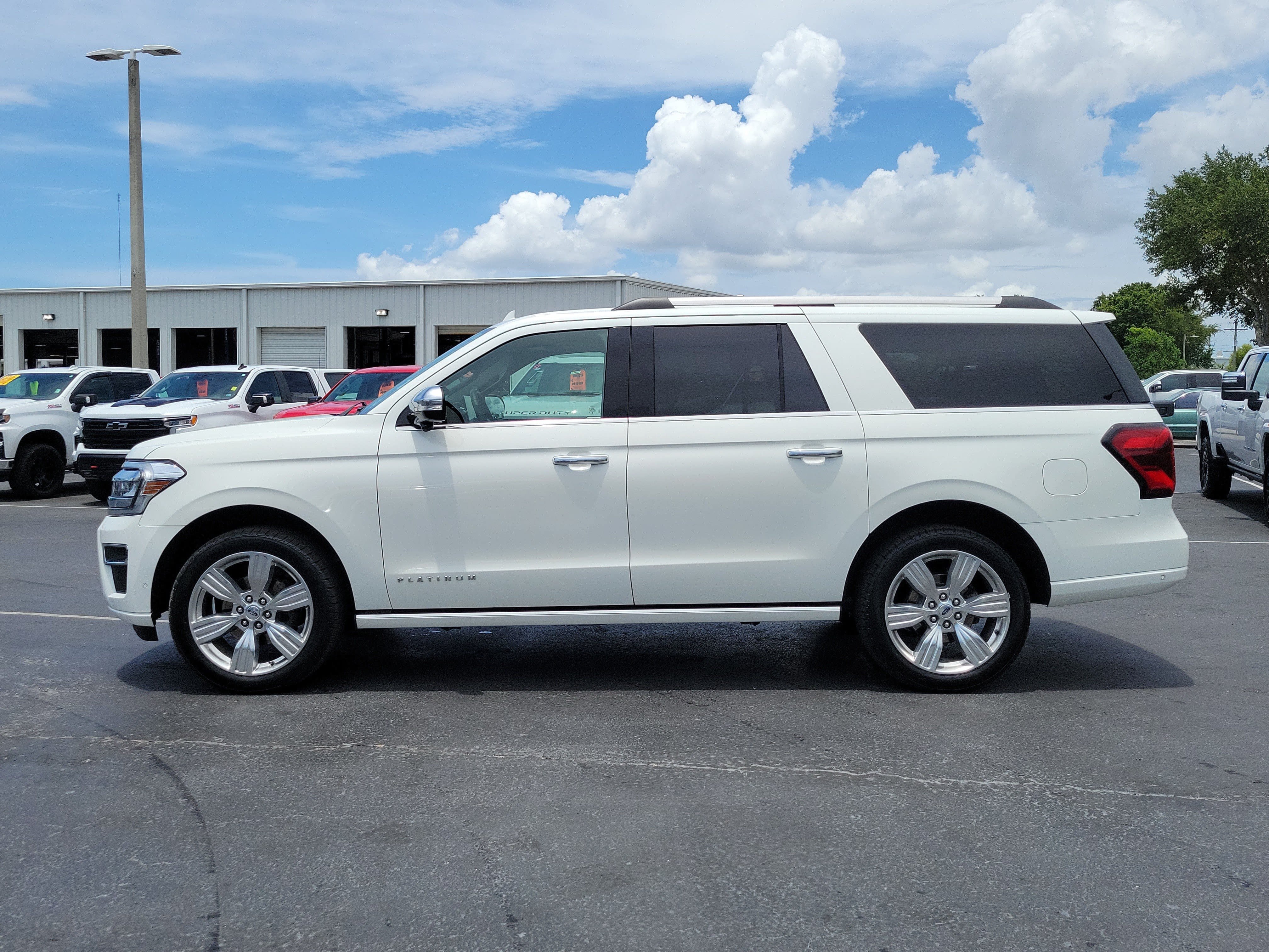 Certified 2024 Ford Expedition Max Platinum AWD/4WD image 6