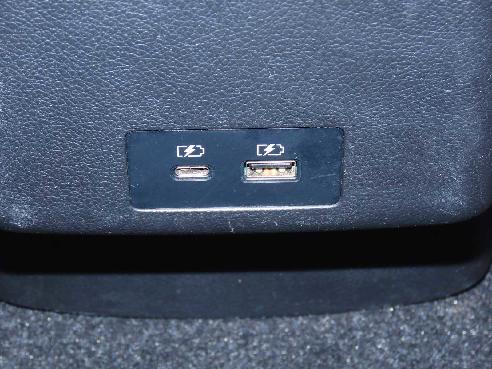 Used 2024 Mitsubishi Outlander Sport SE image 24