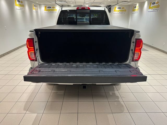 Used 2017 Chevrolet Silverado 1500 High Country AWD/4WD image 22