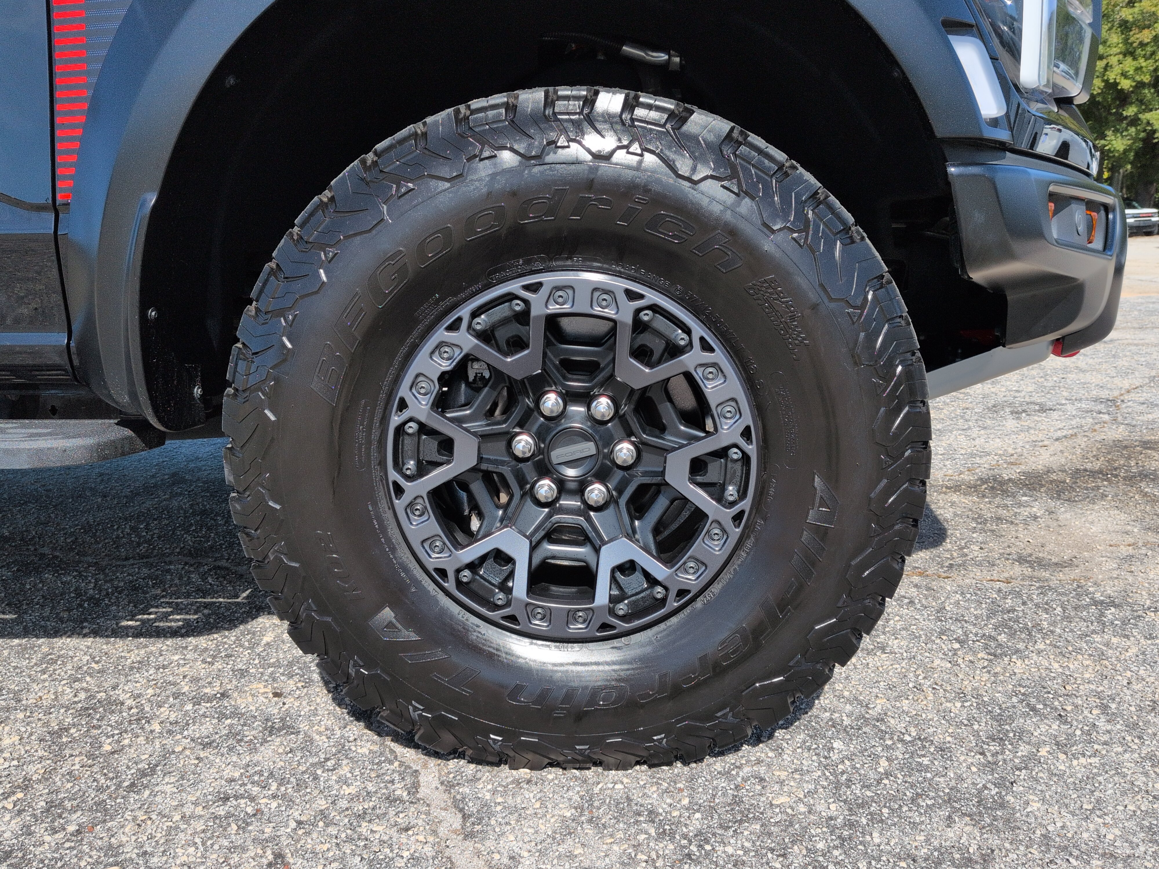 Certified 2024 Ford F150 Raptor w/ Equipment Group 803A Raptor R AWD/4WD image 9