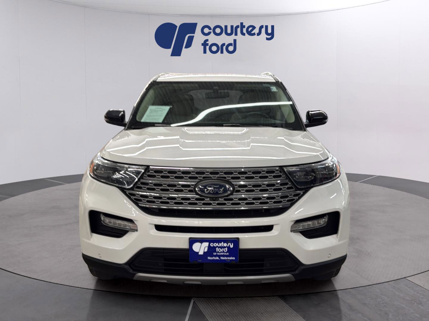 Certified 2021 Ford Explorer Limited w/ Equipment Group 301A image 8